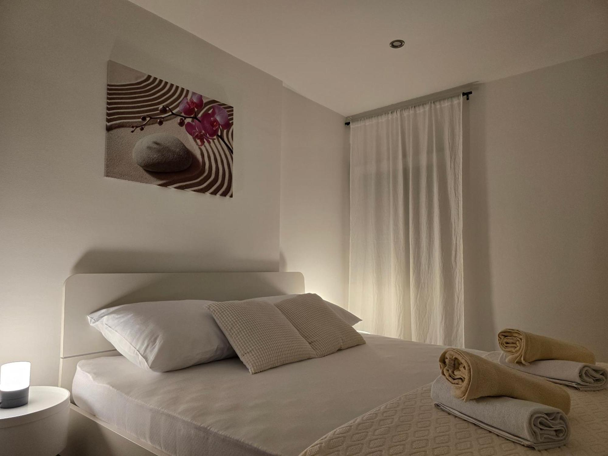 Apartment Blanca With Jacuzzi,Terase And Private Parking Kastela Exterior photo