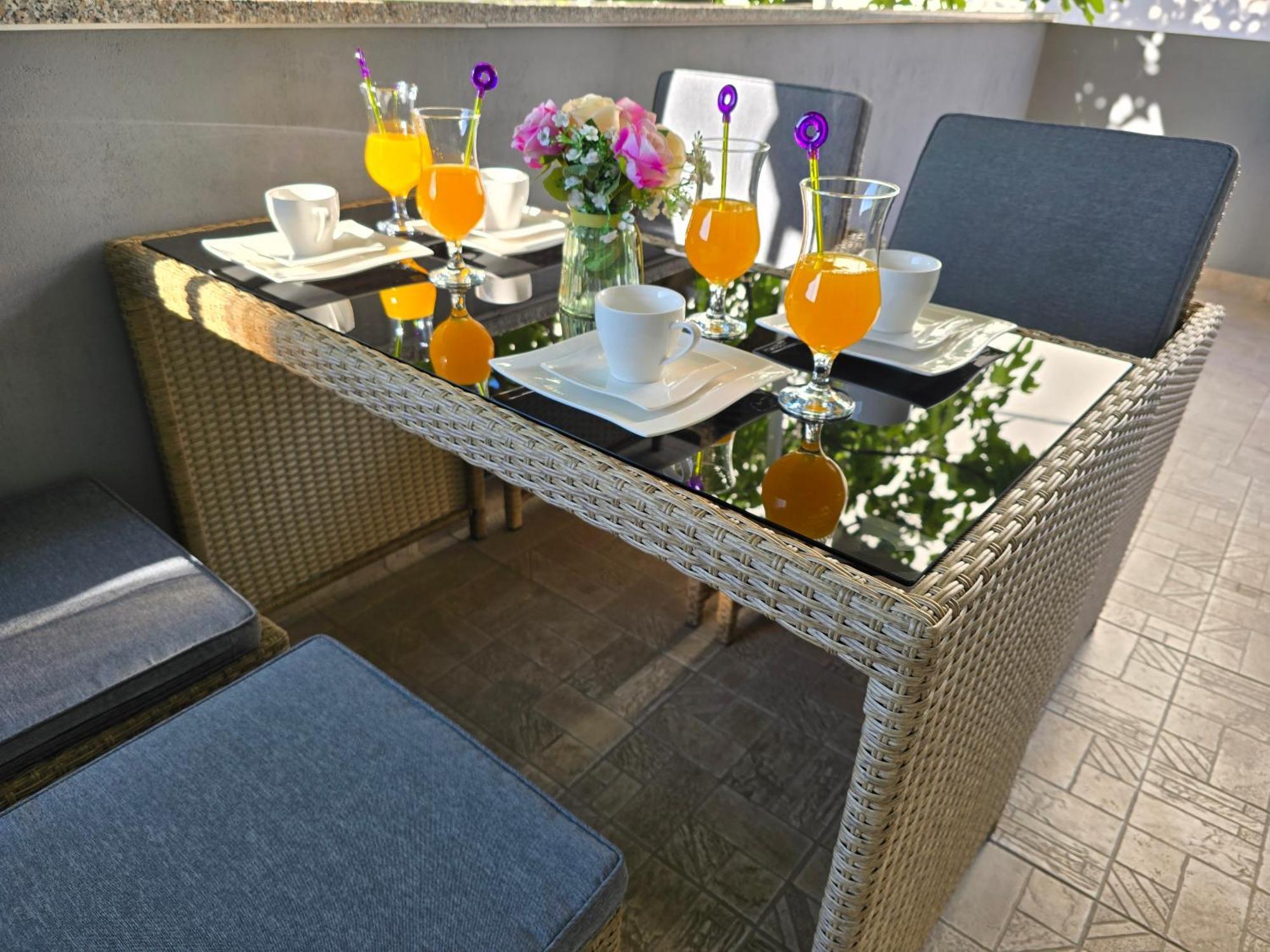 Apartment Blanca With Jacuzzi,Terase And Private Parking Kastela Exterior photo