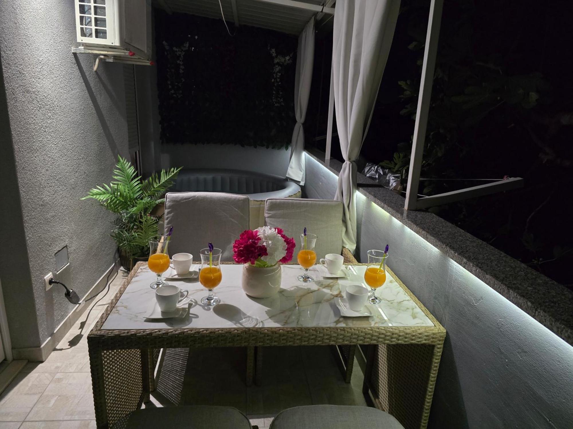 Apartment Blanca With Jacuzzi,Terase And Private Parking Kastela Exterior photo